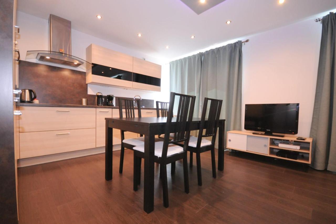 Le Grand Large - T3 parking&balcon en bord de lac moderne lumineux Lejlighed Annecy Eksteriør billede