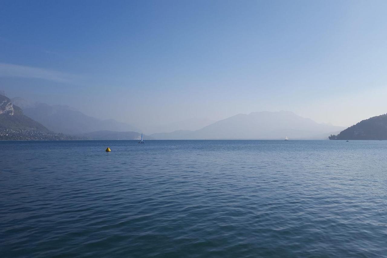 Le Grand Large - T3 parking&balcon en bord de lac moderne lumineux Lejlighed Annecy Eksteriør billede